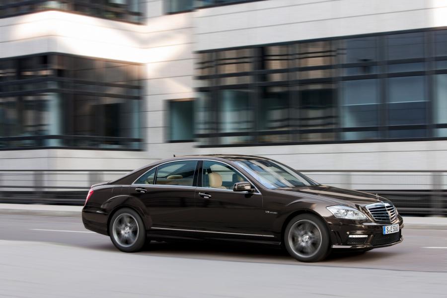  Mercedes-Benz S63 AMG 2011 года  (фото 22 из 23)
